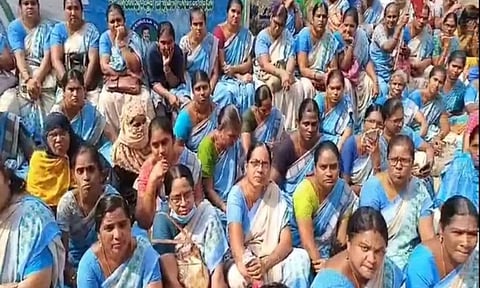 Anganwadi workers in AP besiege house of Vinukonda MLA Bolla Brahmanaidu on Wednesday (ANI)