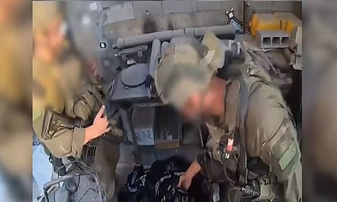 IDF forces conduct a raid inside a Hamas tunnel complex (X/IDF)