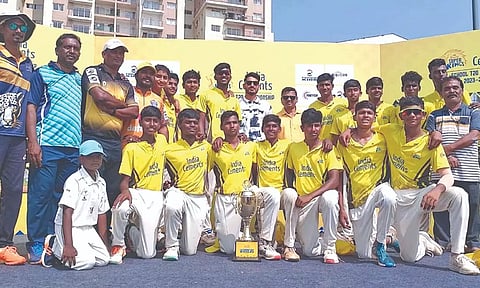 Chennai winner - Jeppiaar Matriculation School with CSK’s Mukesh Choudhary