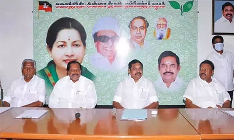 EPS at the district secretaries' meeting. Daily Thanthi