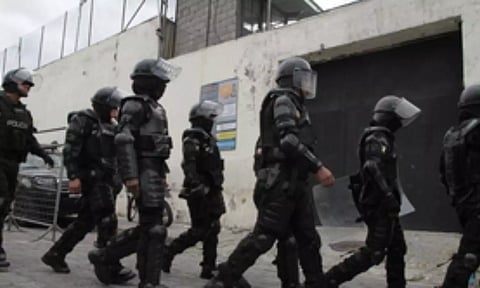 139 guards, officials still captive at Ecuadorian prisons amid violence