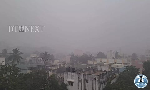 A stark reminder of the impact on air quality as the post-celebration smog blankets the city (Photo: Akshay Kumar)
