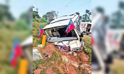 Van carrying VCK cadre toppled in Thanjavur