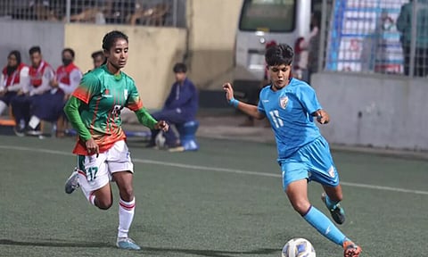ndia and Bangladesh in action during SAFF U19 Women's Championship final (AIFF)