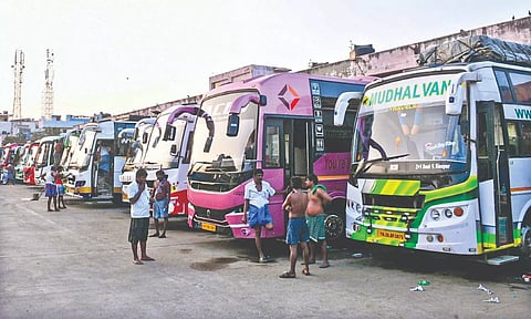 The judge made it clear that all southbound buses crossing Kilambakkam should board and de-board the passengers at KCBT.