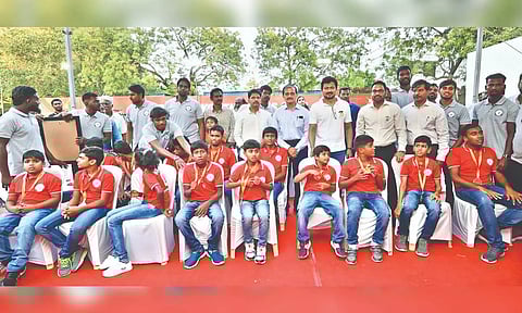 Udhayanidhi Stalin felicitate 14 children with Autism who achieved a world record by swimming from Cuddalore to Chennai
