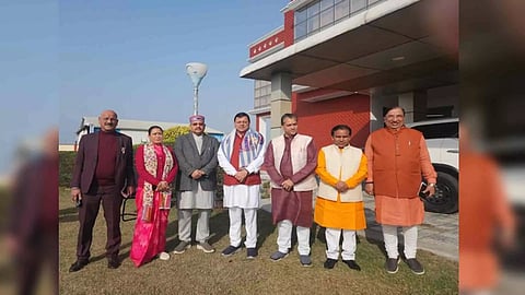 Uttarakhand CM Dhami and cabinet ministers set off for Ayodhya visit. (Photo/ANI)