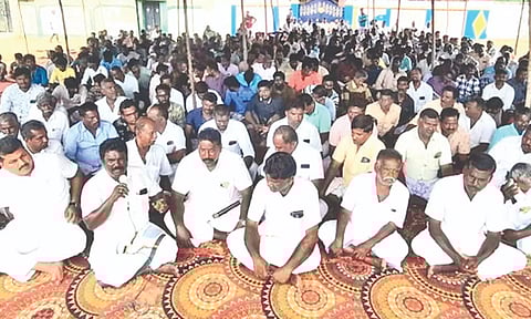 Fishermen on indefinite hunger strike at Thangachimadam, Ramanathapuram district, on Saturday