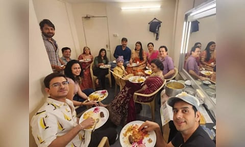 Kebabs, biryani, sugar-free cake: 'Aangan Aapno Kaa’ cast bonds over potluck lunch