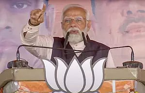 My resolve is to prevent Trinamool from looting public money in Bengal: PM Modi