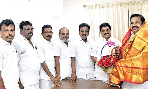 With tiny 3 in kitty, AIADMK eyes big two