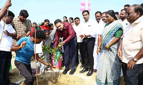 One lakh saplings planted as part of women's day celebrations&nbsp;
