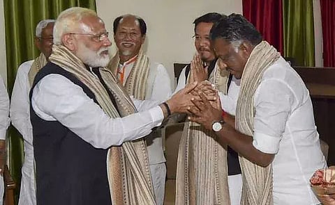 PM Modi and O Panneerselvam