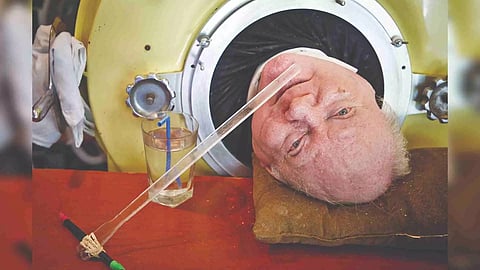 &nbsp;Paul Alexander