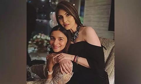 Actor Alia Bhatt and her sister-in-law Riddhima Kapoor Sahni (Image source: X)