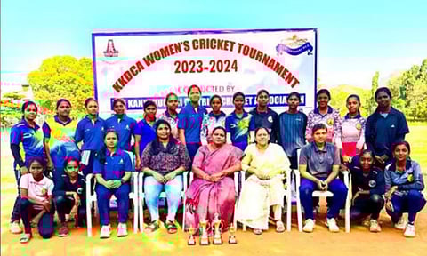 KK DCA Women I clinches trophy