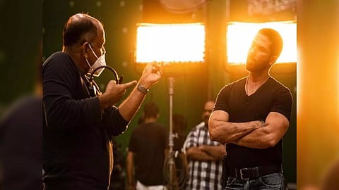 Shahid Kapoor with director Roshan Andrewws (Photo/ANI)