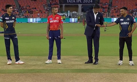 Visuals from the toss (Screengrab)