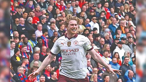 Kevin De Bruyne celebrates after scoring City’s fourth goal