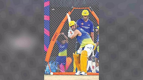 MS Dhoni has a hit at the nets (Photo/Hemanathan M)
