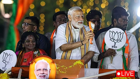 PM Modi hold roadshow in T Nagar (Hemanathan M)