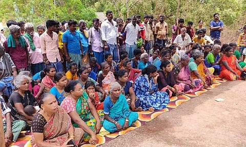 Tirukanoorpatti residents on a waiting protest in their village on Friday