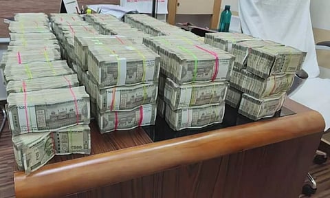 IT dept takes physical custody of Rs 3.99 crore seized from Nainar Nagendran