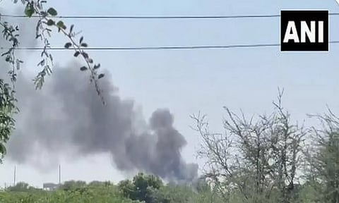 Smoke from the fire at a PVC pipe factory in Jamia (ANI)
