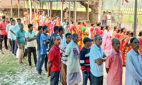 People standing in Queue to cast their votes (ANI)