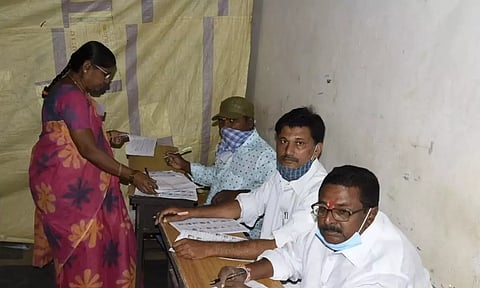 Voting in few places in Andhra Pradesh (Image: IANS)
