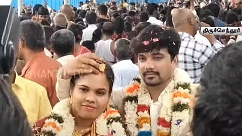 Large mass wedding ceremony held at the Tiruchendur Murugan temple (Photo/Daily Thanthi)