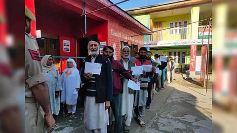 People queue up to vote in Kashmir (Photo/X @ECISVEEP)