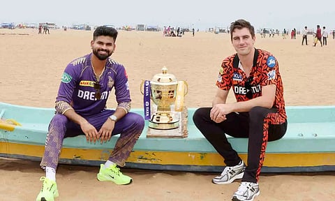 Shreyas Iyer and Pat Cummins with the trophy (Photo:X/IPL)