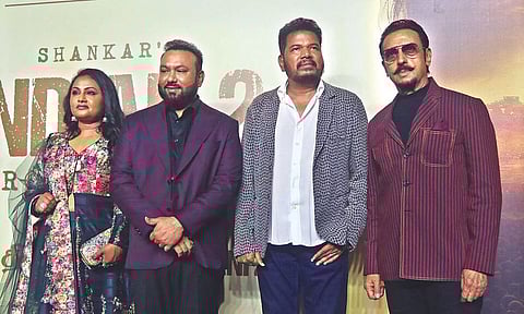 Prema Subaskaran, Subaskaran, Shankar and Gulshan Grover (Hemanathan M)