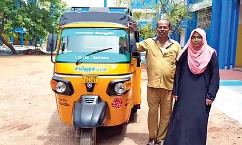 Sameeha Fargana with her father Ismail Kani in Tirunelveli