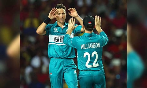 Trent Boult and Kane Williamson celebrates after a wicket (Photo: X)