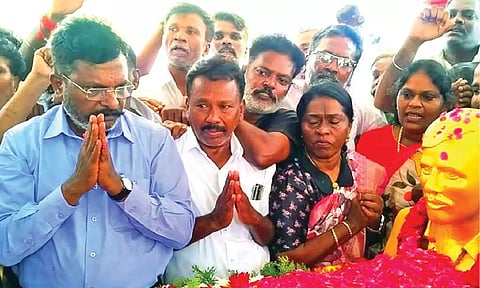 Thirumavalavan pays tributes at a memorial on occasion of Melavalavu massacre anniversary