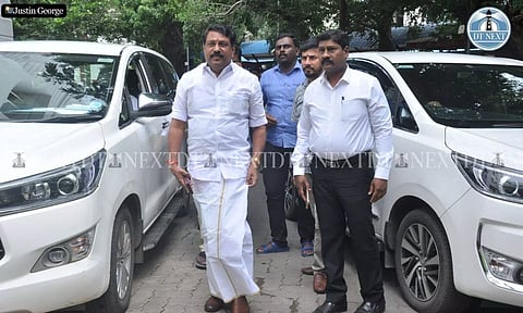 BJP leader Nainar Nagendran appeared in CB-CID Head office (Justin George)&nbsp;