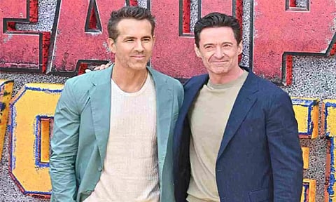 Ryan Reynolds, Hugh Jackman (X)