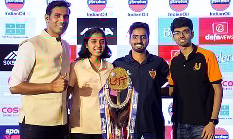 &nbsp;(L-R) Table Tennis players Sharath Kamal, Yashaswini Ghorpade, Sathiyan Gnanasekaran and Manav Thakkar pose with the championship trophy during the Ultimate Table Tennis 2024 Player (PTI)