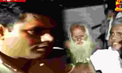 Video: Guard assaults elderly man sleeping on Chengalpattu railway station platform
