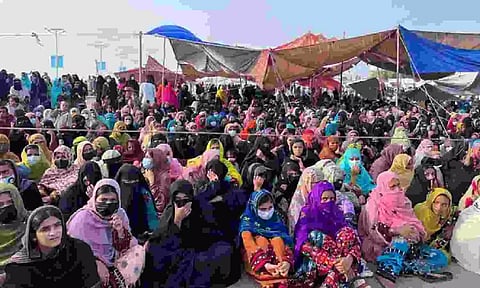 Pakistan's defence forces threaten Baloch activists to end Gwadar protests soon or will be shot dead