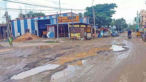 Bad road in Chettiyar Agaram First Main Road in Porur