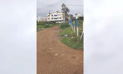 Motorists demand laying of roads in Azhaghu Nagar