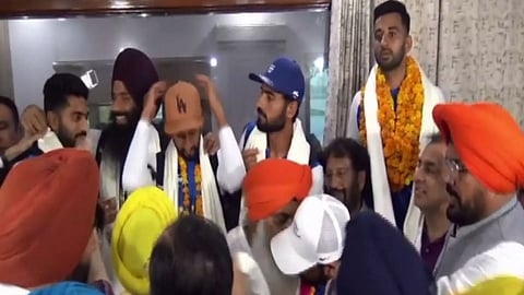 Hockey Indian team arrive at Amritsar