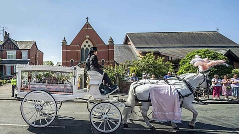 Horse carriage for Alice da Silva Aguiar funeral