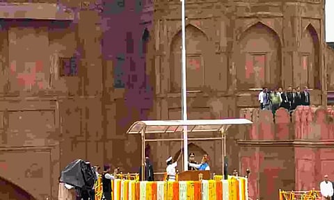 Prime Minister Narendra Modi hoists National Flag at Red Fort on 78th Independence Day (Photo/ANI)