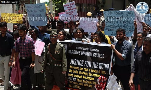 Medical college students and doctors in Chennai joined the protest against the brutal rape and murder of a post graduate trainee from RG Kar Medical College (Photo: Justin George)