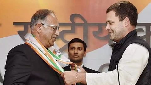 Rahul Gandhi and Tariq Hameed Karra (PTI)