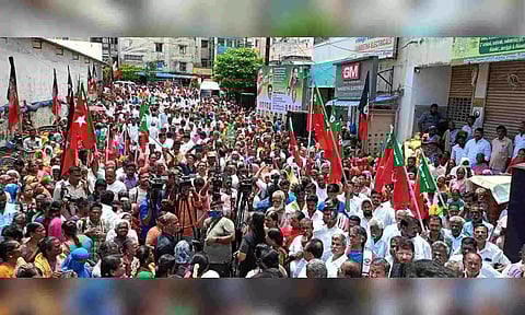 Members of AIADMK and its allies staging protest in Tiruchy on Tuesday